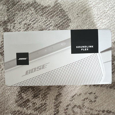 Bose SoundLink Flex Portable Bluetooth Speaker, White - Open Box