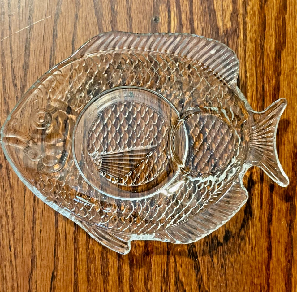 🐟 Plato para servir vintage de vidrio con forma de pescado - Diseño con textura transparente Foto 3 de 4