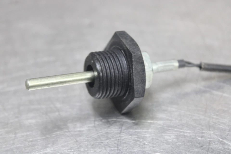 02-05 KAWASAKI NINJA ZX12R AIR INTAKE TEMPERATURE TEMP SENSOR 21176-1097 - Image 3 of 4