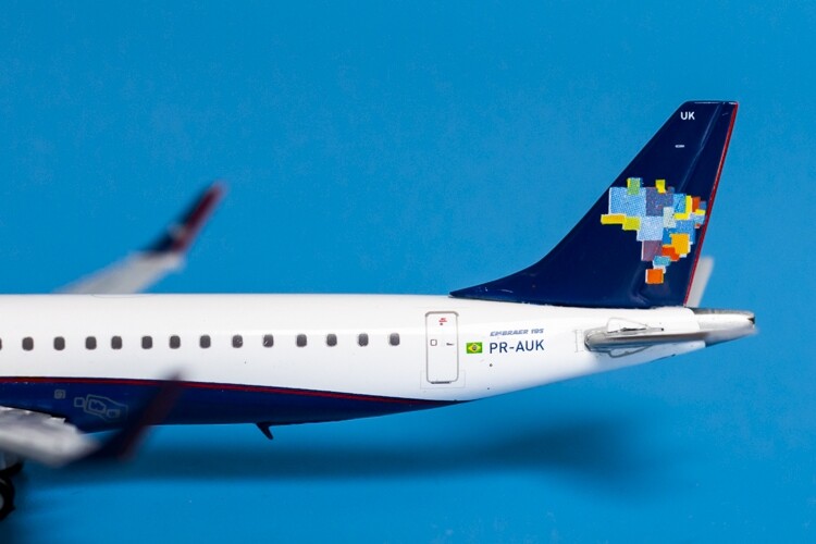 アラスカ航空 A319 ノーマル塗装 GeminiJets Amazon.com: Gemini Alaska/Horizon E175 1/400 REG#N652MK