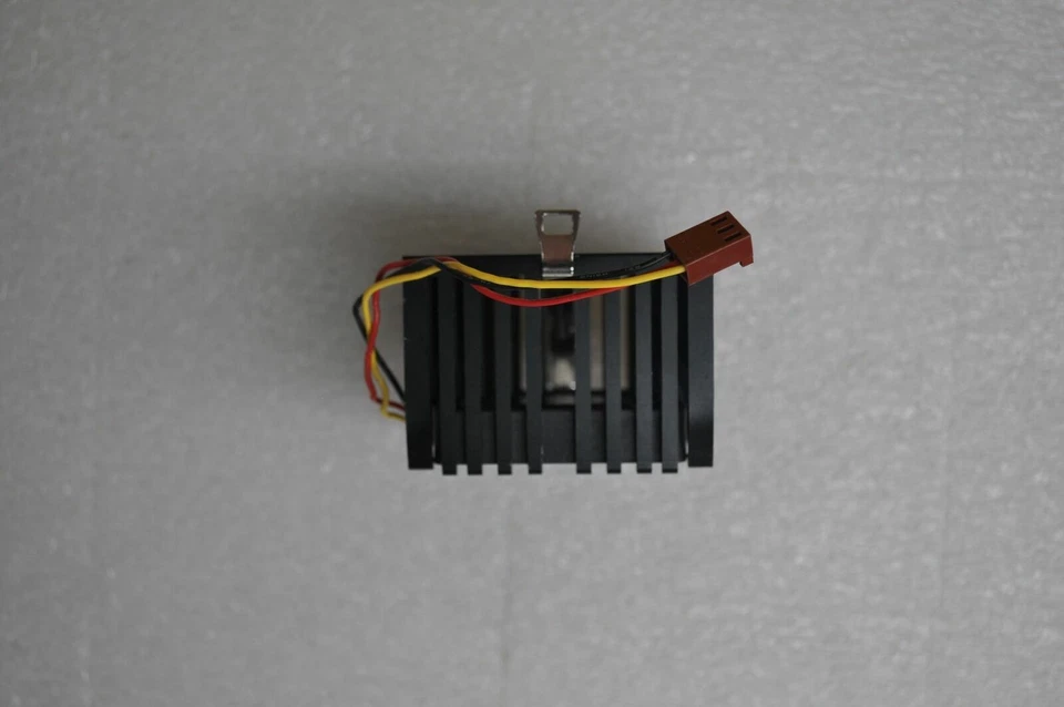 IBM 4694 Heatsink/Fan For Celeron 566 16K9252 - Image 4 of 4