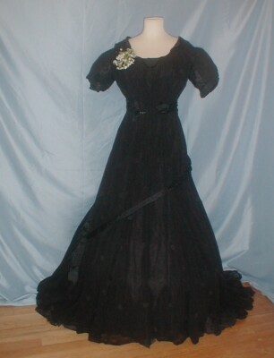 Elegant Antique Dress Ballgown Victorian 1890's Circle Print Black