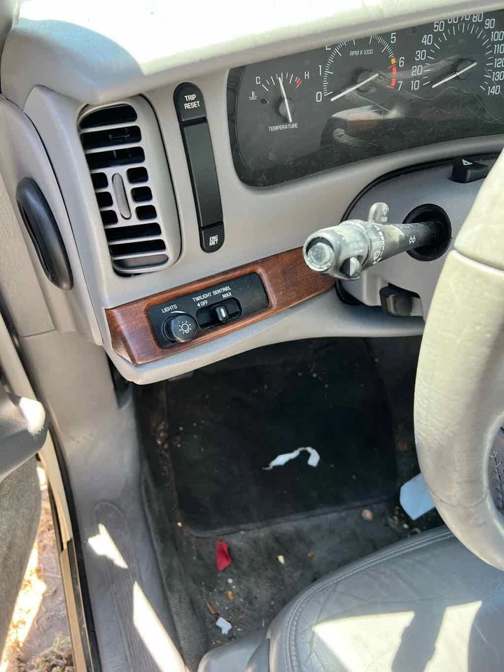 Used Power Steering Pump fits: 2001 Buick Park avenue Grade A - Image 2 of 4