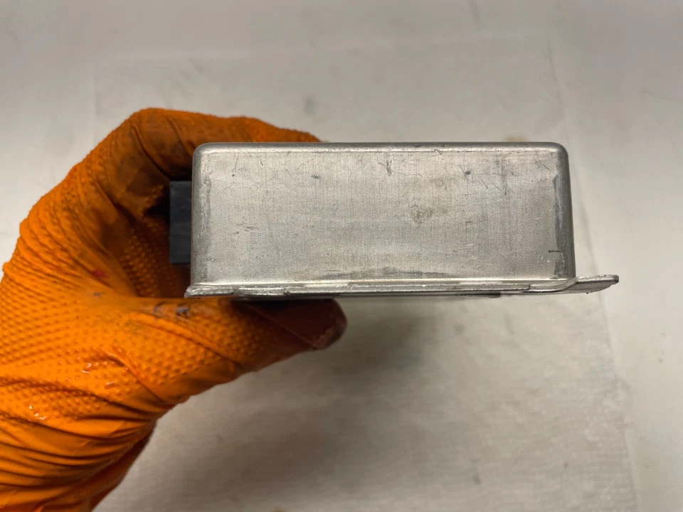 原始设备制造商转运盒控制单元 ECU 适用于 2003 2004 2005 年 2009 宝马 X3 E83 7570299 — 第 3/4 张图片