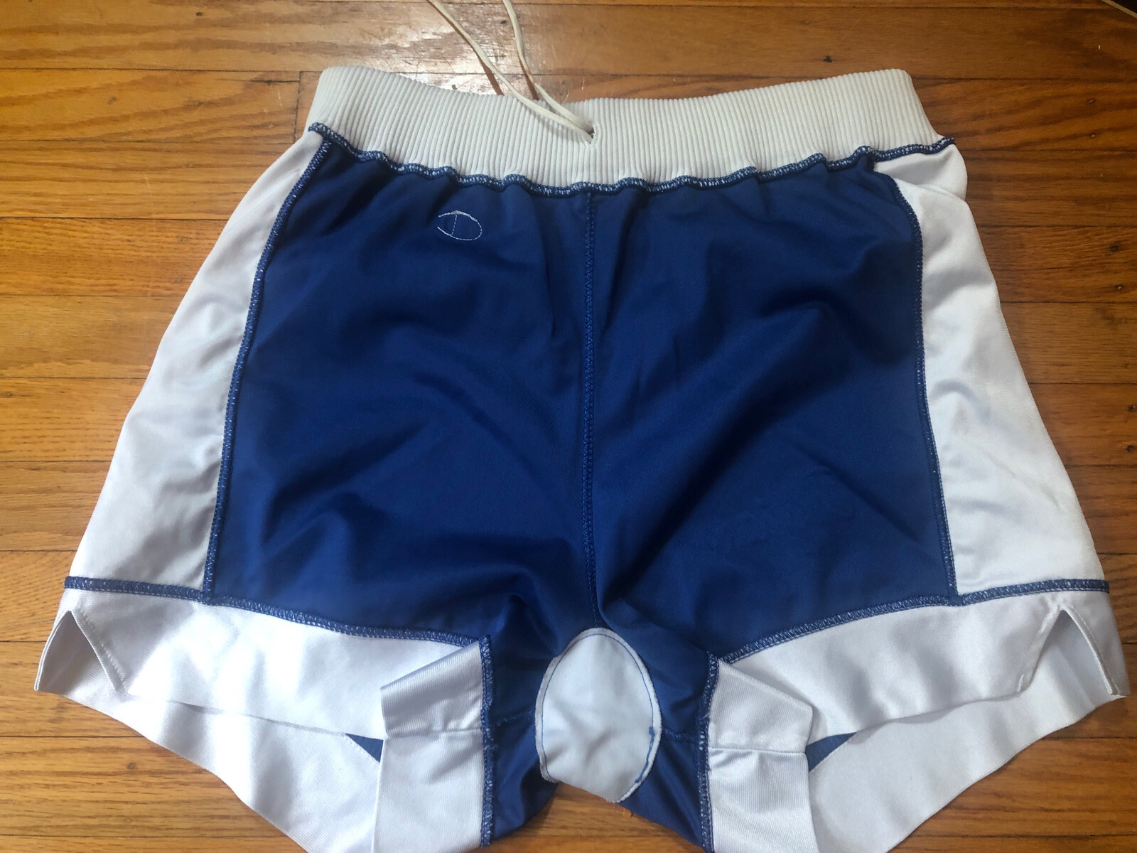 Vintage womens Champion Basketball shorts. 80s, 90s, … Gem