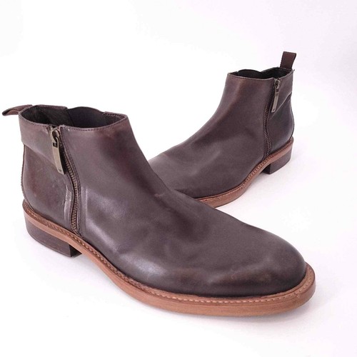 donald j pliner chelsea boots