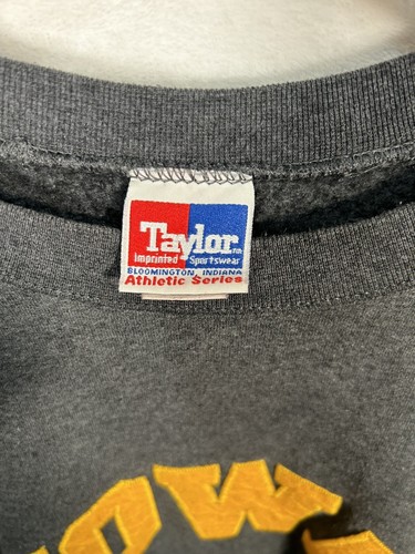 Vintage Taylor Athletics Iowa Hawkeyes Gray Crewneck Sweatshirt XL Football - Picture 5 of 9