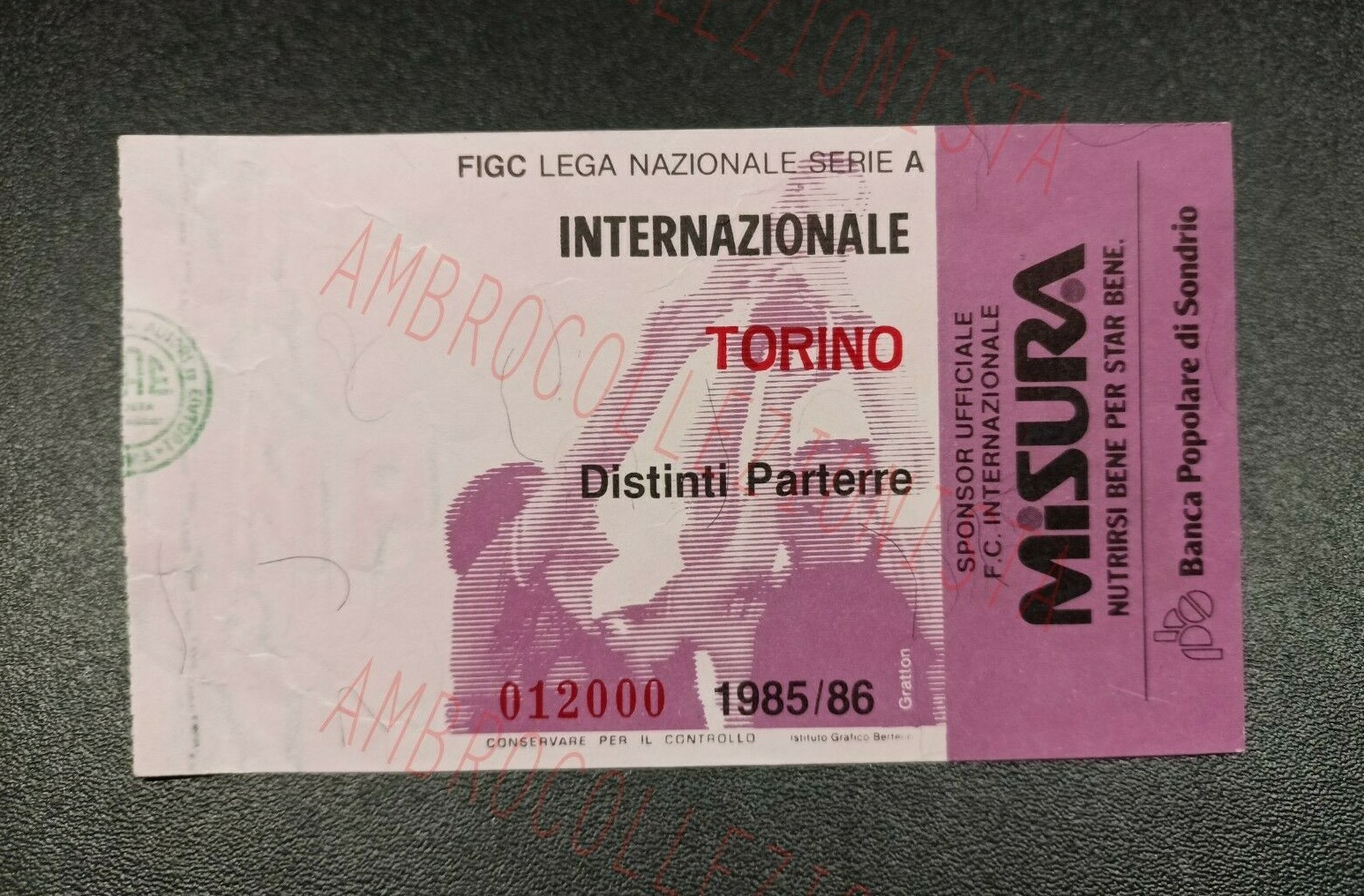 Foto 1 di 2