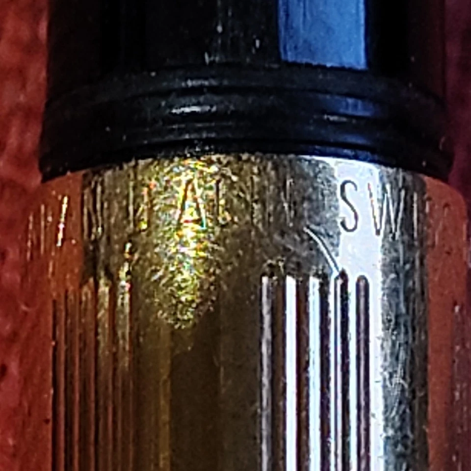 Pluma Estilográfica Suiza Caran d’ache Chapada en Oro “G” 14K 585 M Foto 2 de 4