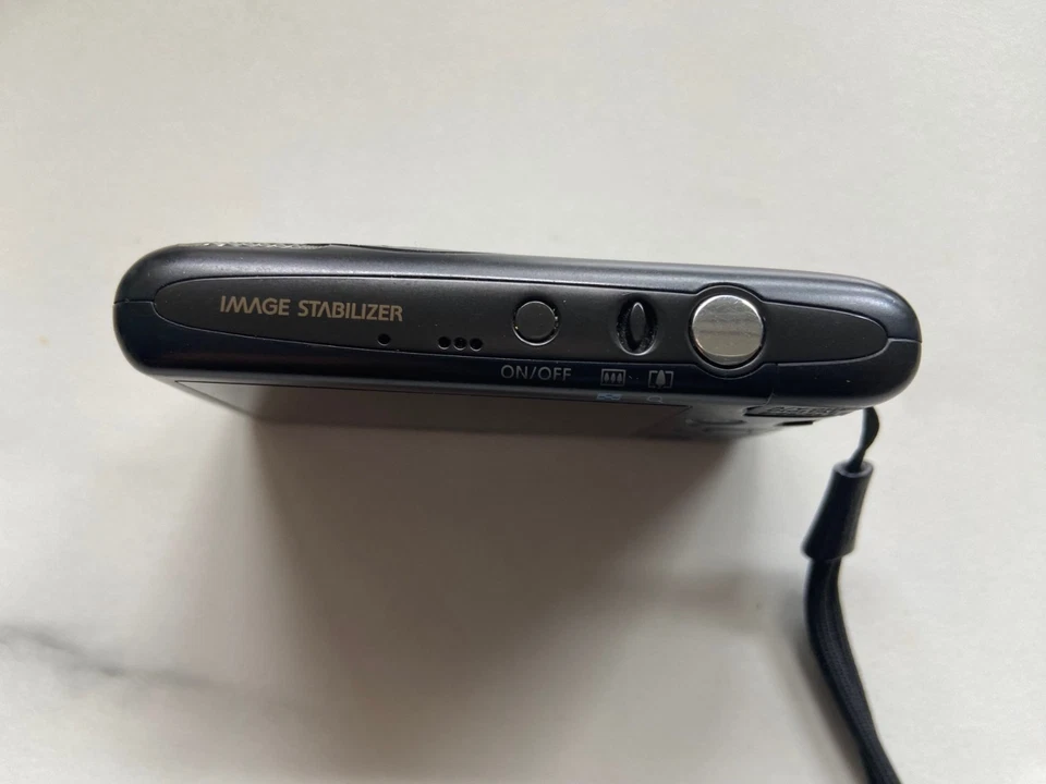 Canon IXUS 130 Digitalkamera - schwarz Funktioniert - Bild 3 von 4