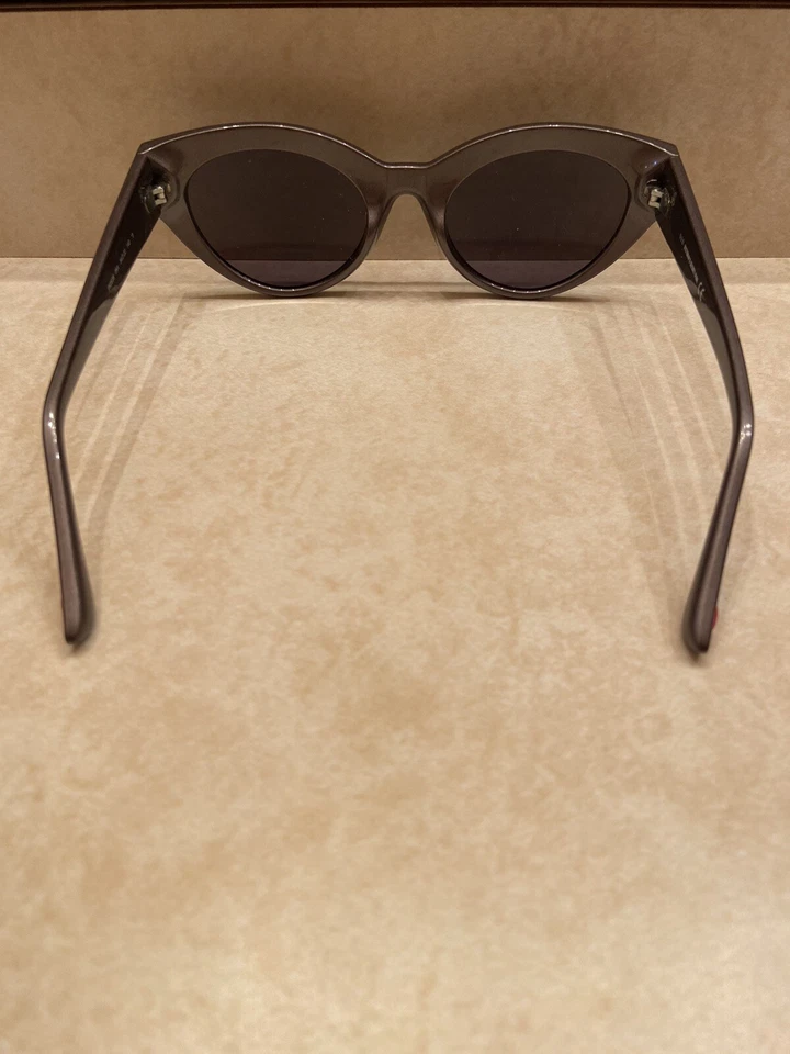 Victoria’s Secret Grey Cat Eye Sunglasses Black Lens PK0036 05A - Image 4 of 4