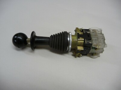 Breter M257XNM Einachs Joystick, 22mm, Verriegelungen Mittel-/Endlagen