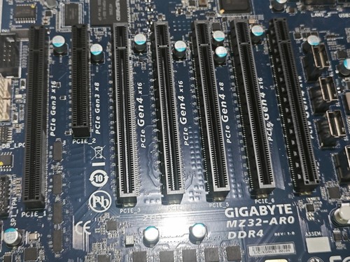 Giga byte MZ32-AR0 Motherboard Mainboard Rev 3.0 for AMD Epyc 7002/3 Series CPU - 第 5/6 張圖片
