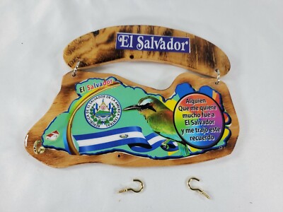 El Salvador Wooden Map Key Holder, Colgadero de llaves De Madera Artesanal