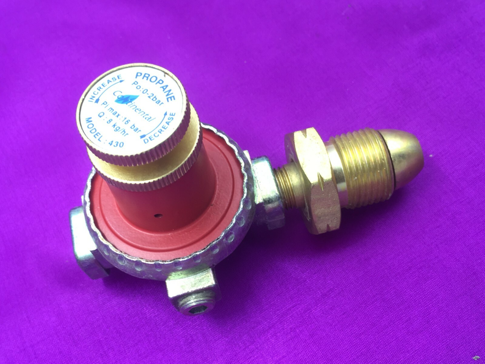 Adjustable Propane Regulator 0.5 2 bar 1/4" BSP Female Outlet & Male