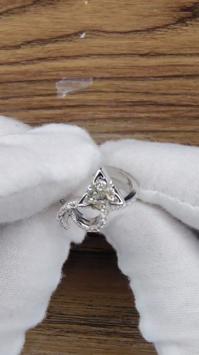1.56CT TRILLIANT NATURAL DIAMOND CROSSOVER RING MODERN ERA 14KT GOLD *v - Video 1 of 1