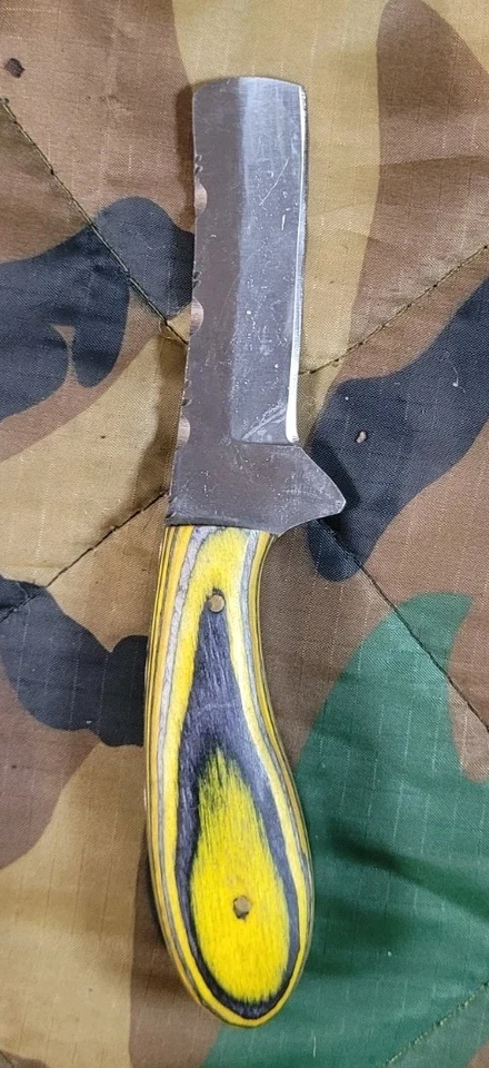 2.5 In Bull Cutter Knife With Brown Leather Sheath Gray And Yellow Wood Handle - Image 3 of 4