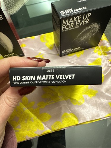 Make Up For Ever Foundation Trio (Liquid, Loos Powder, Blurring Powder) 3N54 3.1 - Picture 6 of 6