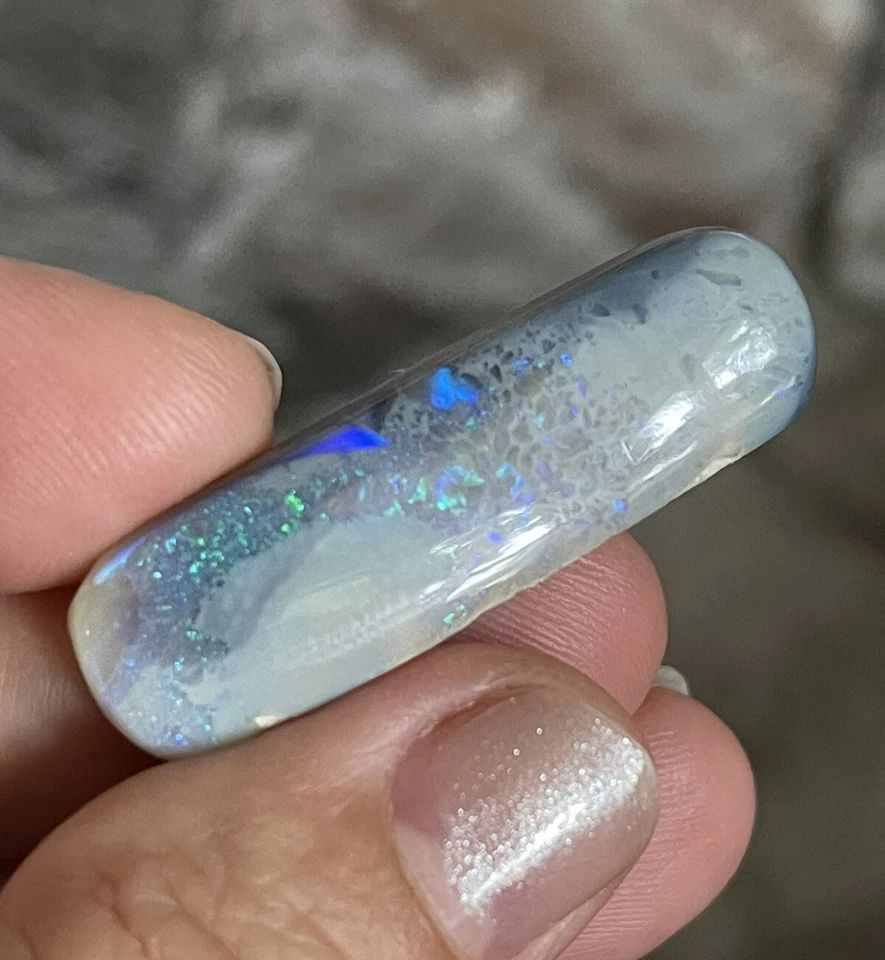 20.9ct 38.5x11.5x6.3mm Huge Solid Australian Mintabee Black Opal Cabochon Gem - Image 3 of 4