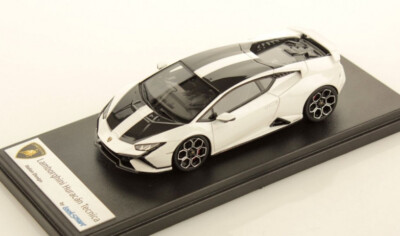 LookSmart 1:43 Lamborghini Huracan Sterrato Année De Construction 2023 Blanc Italien Livree Ls542g