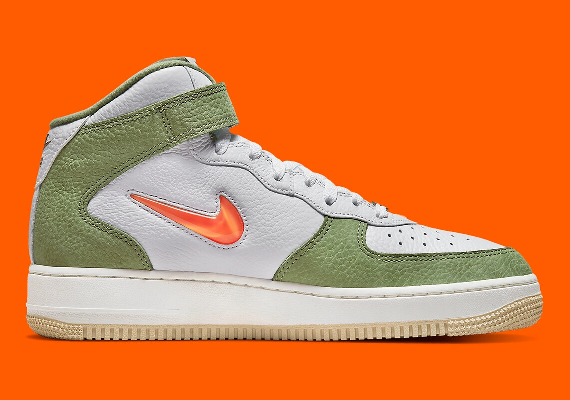 Nike Air Force 1 Mid '07 Men's Shoes Olive Green-Total Orange