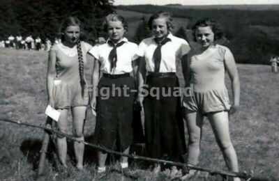 WW2 Picture Photo BDM Young women Bund Deutscher Mädel League German ...