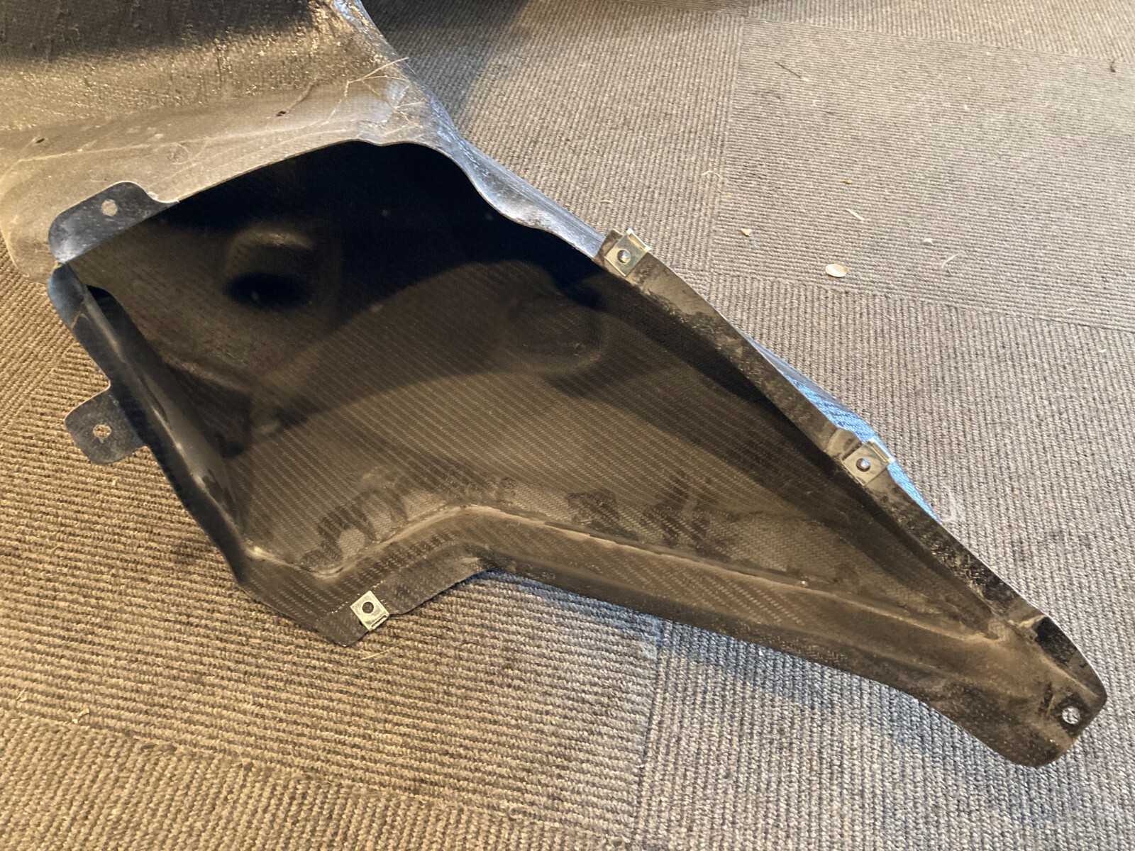 2005 Porsche Carrera GT Center Air Guide