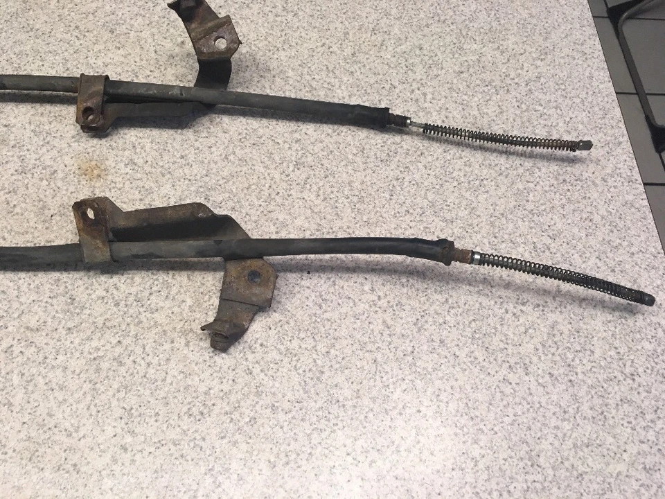 Par de cables de freno de estacionamiento Mitsubishi 3000gt 1991 doble turbo Vr4 OEM Foto 4 de 4