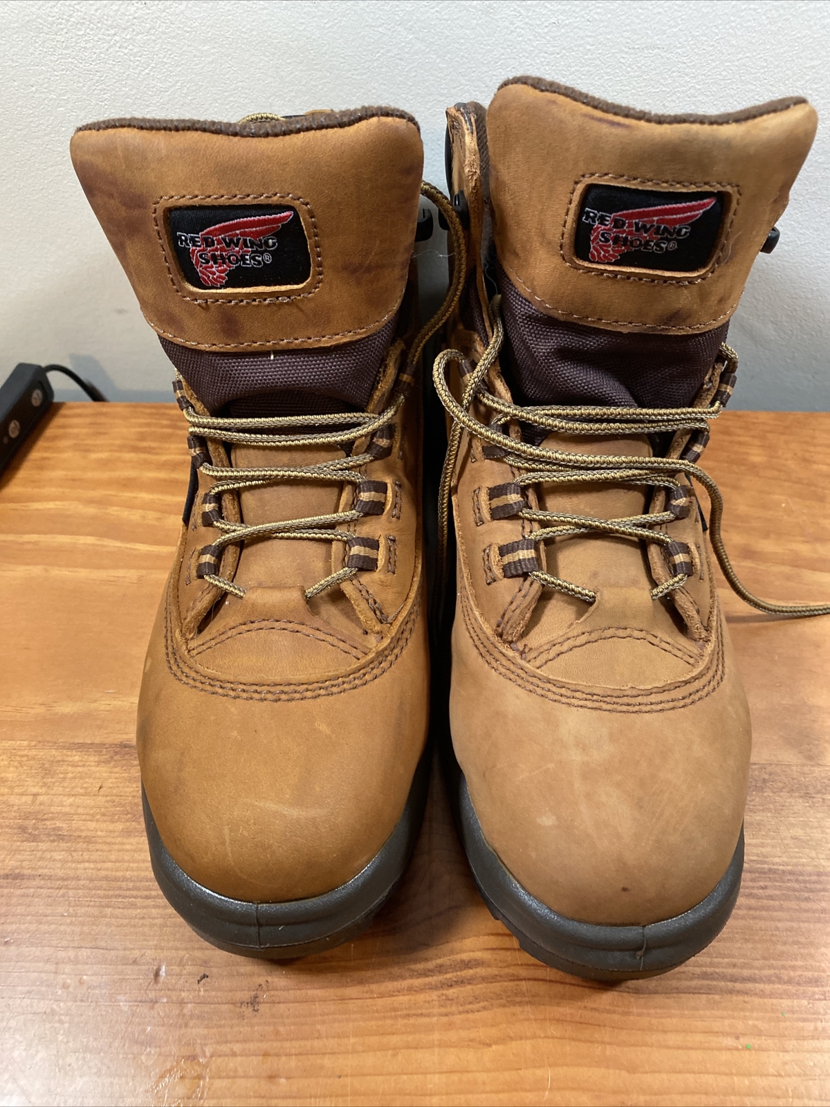 Women’s Redwing steel toe waterproof boots 7.5 Gem