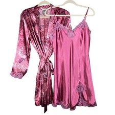 Delicates Pink Paisley Satin Robe Chemise Set L/M Lace Trim Lingerie Romantic