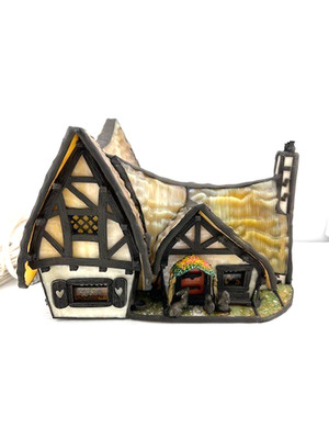 Forma Vitrum Disney Stained-Glass Lit Building The 7 Dwarfs' Cottage Snow White