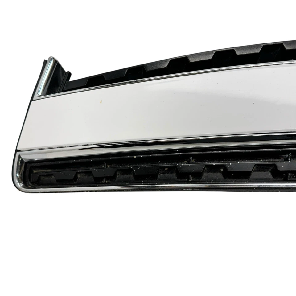 Chevrolet Captiva Sport 2013 OEM parrilla superior blanca 12 13 14 15 Foto 2 de 4