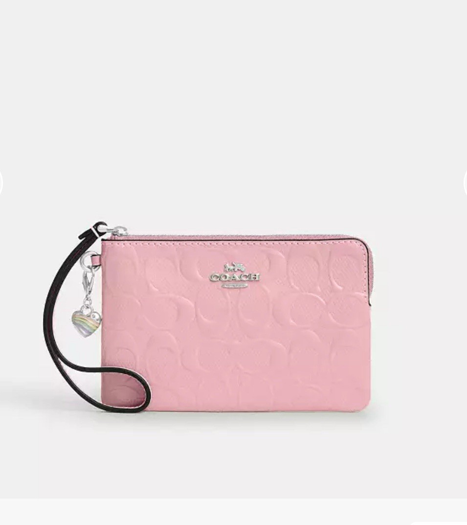 NEW Coach Pearlized Signature Patent Leather Pink Corner Zip