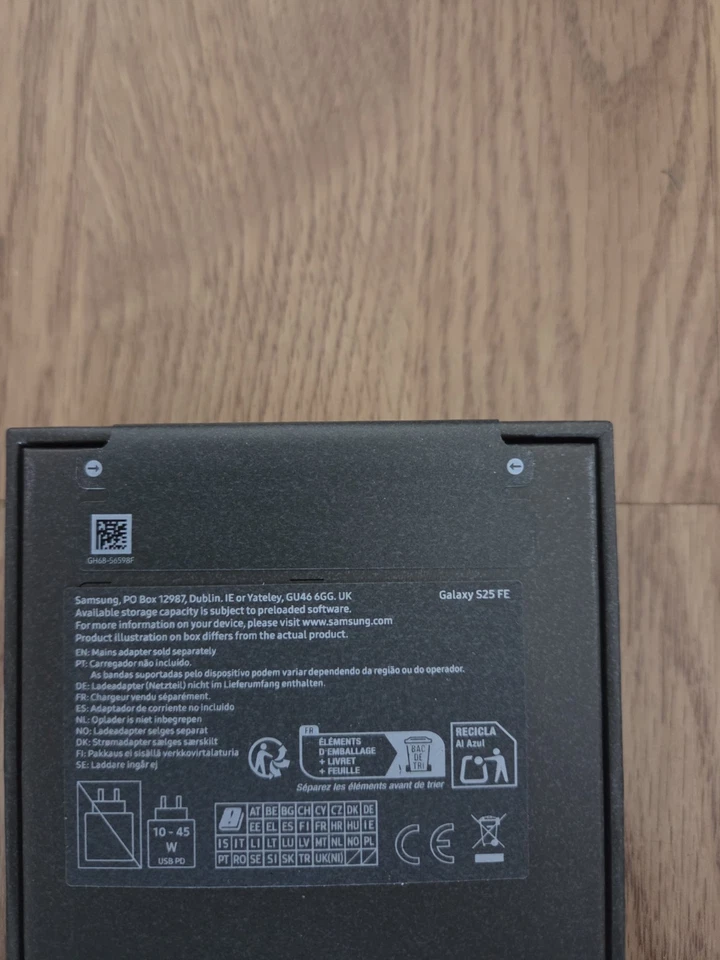 Samsung Galaxy S25 FE 128GB Jet Black Unlocked Brand New and Sealed - Image 4 of 4