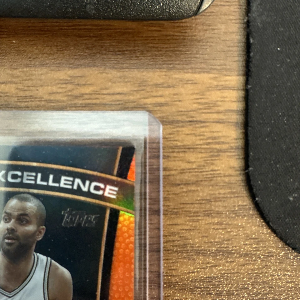 Baloncesto Topps 2025-26 MARCAS DE EXCELENCIA Tony Parker naranja automático/25 SSP 🔥 Foto 4 de 4