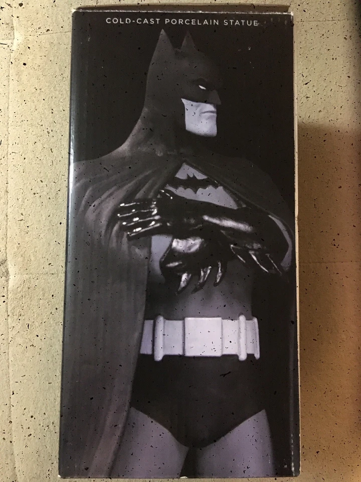 Batman Black & White 7 Inch Statue Figure by Brian Bolland 2nd Edition  - Image 2 of 4