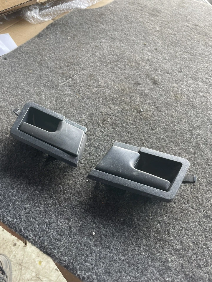 volkswagen transporter t4 Pair interior door handle vw 701837019a /20a - Image 4 of 4