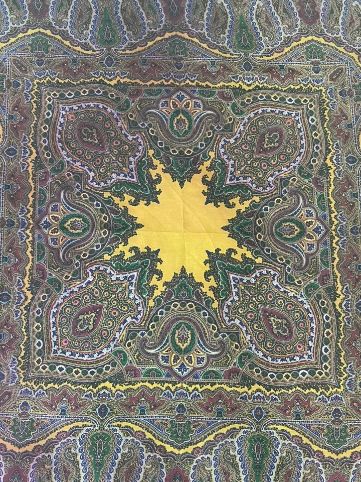 S3# Gucci Paisley Bohemio Multicolor Cuadrado Seda Bufanda 34 pulgadas Foto 3 de 4