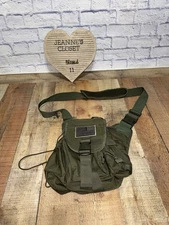 Red Rock Outdoor Gear Hipster Sling Bag Green