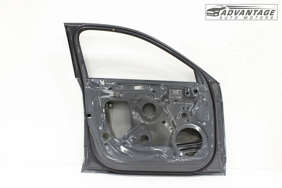 AUDI A3 QUATTRO 2015-2020 8V PUERTA DELANTERA IZQUIERDA CARCASA EFECTO NANO GRIS OEM Foto 2 de 4