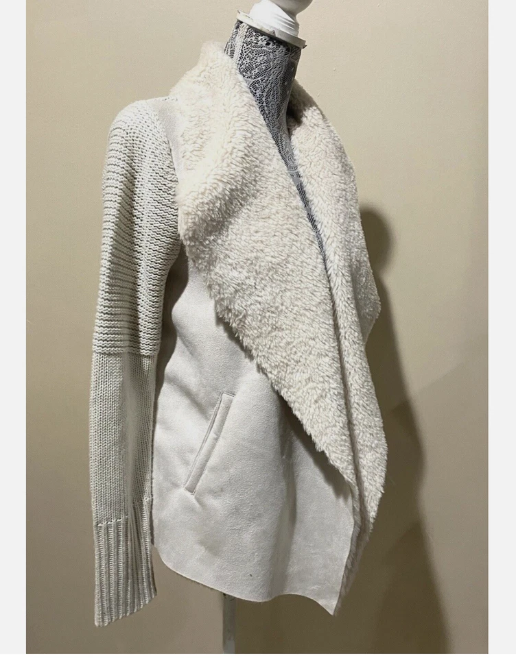 Cárdigan suéter tejido sherpa de gamuza sintética marfil M Context Lord & Taylor para mujer Foto 4 de 4