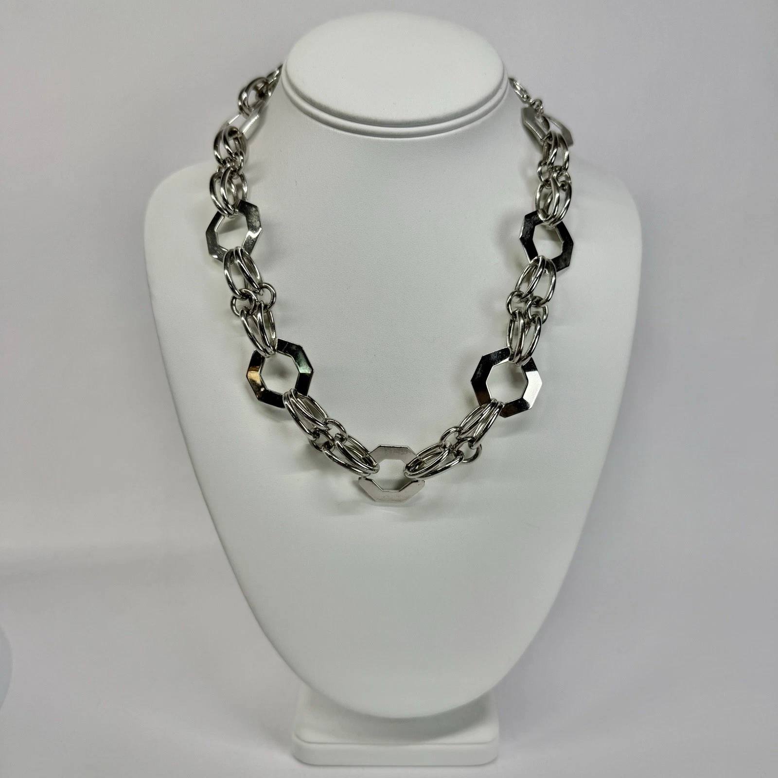 PREMIER DESIGNS Hexagon Links Silver Tone Vintage Necklace Jewelry N563