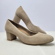Walking Cradles Womens Pump 9.5M Tan Suede Leather Slip On Minimalist Neutral