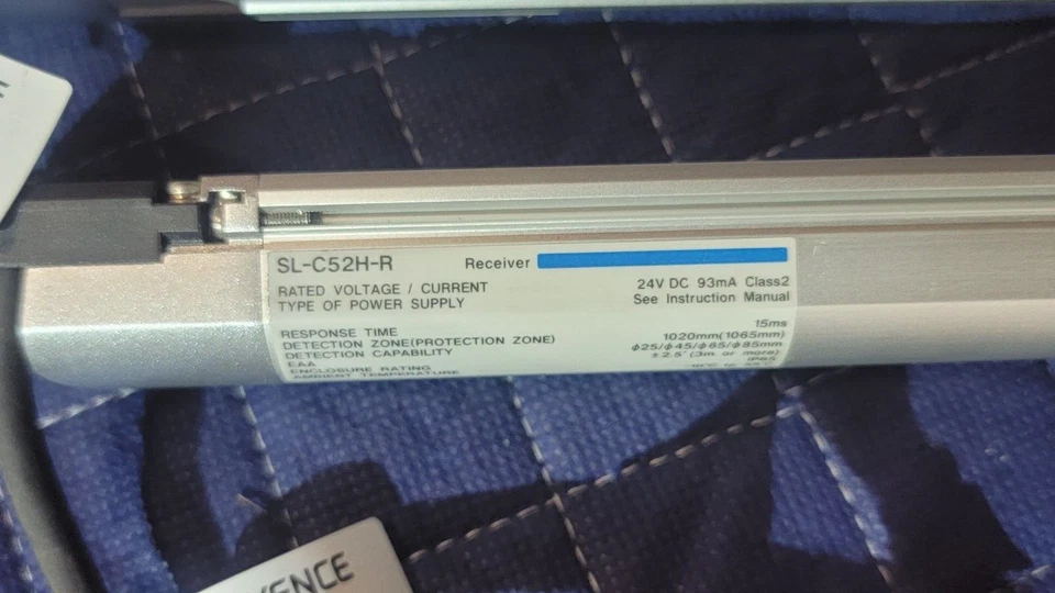 KEYENCE Light Curtain SL-C52H-T Transmitter, SL-C52H-R Receiver w/PNP Cables - Image 4 of 4