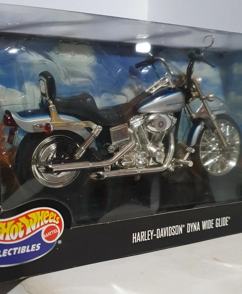 Hot Wheels Harley-Davidson Dyna Wide Glide. 1:10 Scale. Used, Been on Display - Image 2 of 4