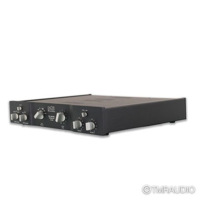 Mark Levinson No. 26S Stereo Preamplifier (PH / Aux 2 Input Non