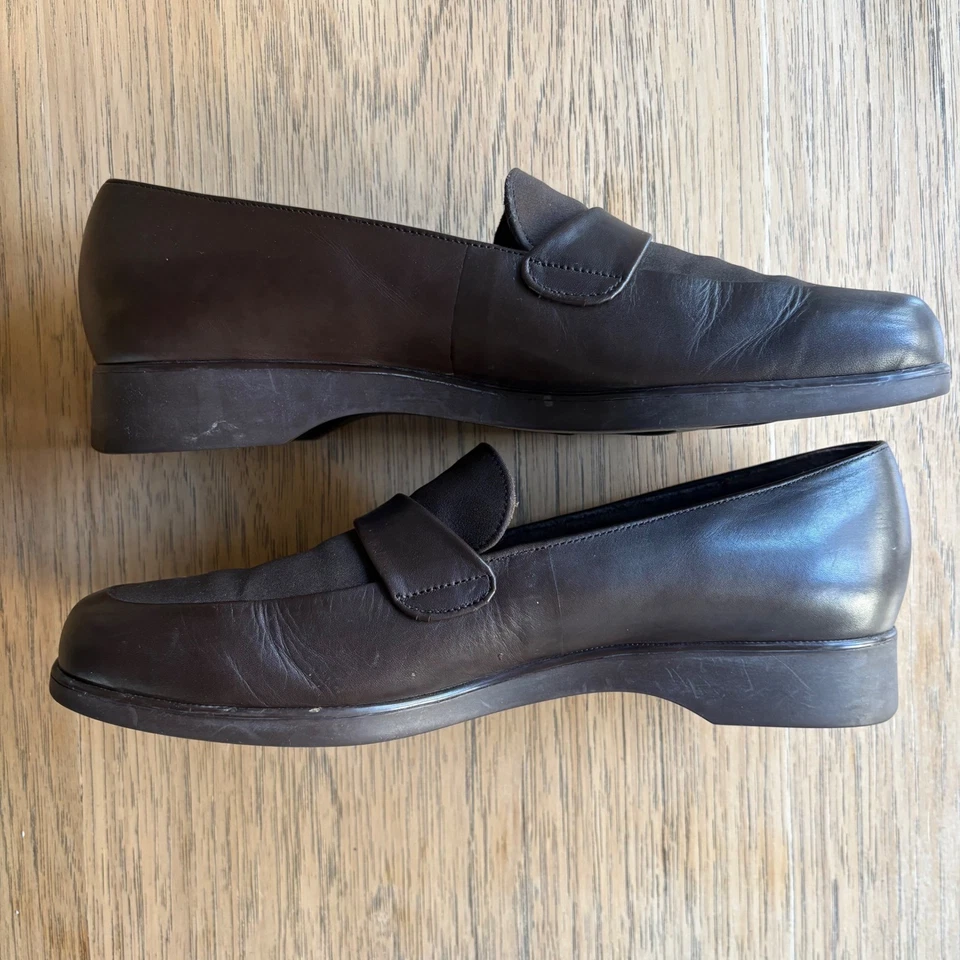 Zapatos Mocasines MUNRO Hechos en Estados Unidos Cuero Marrón Cómodos Talla W8.5 Estrechos Usados en Excelente Condición Foto 4 de 4