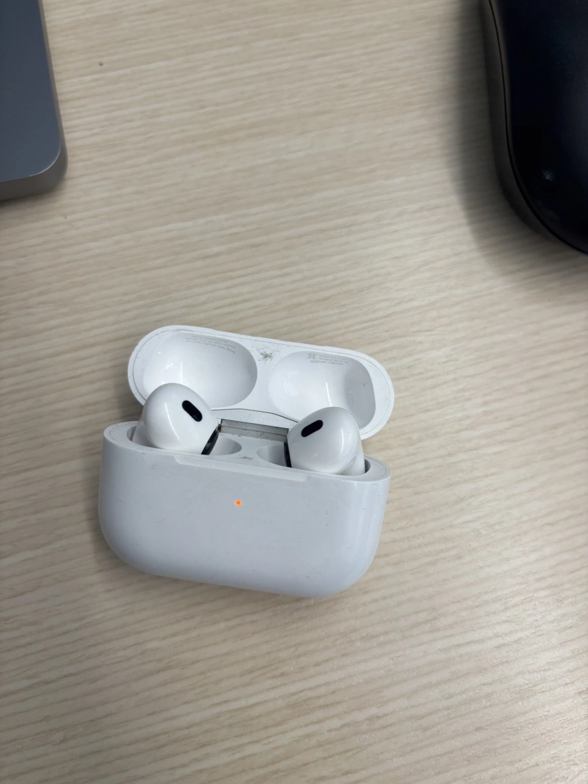 Apple AirPods Pro 2nd Gen w/ MagSafe Wireless Charging Case (Lightning) Genuine