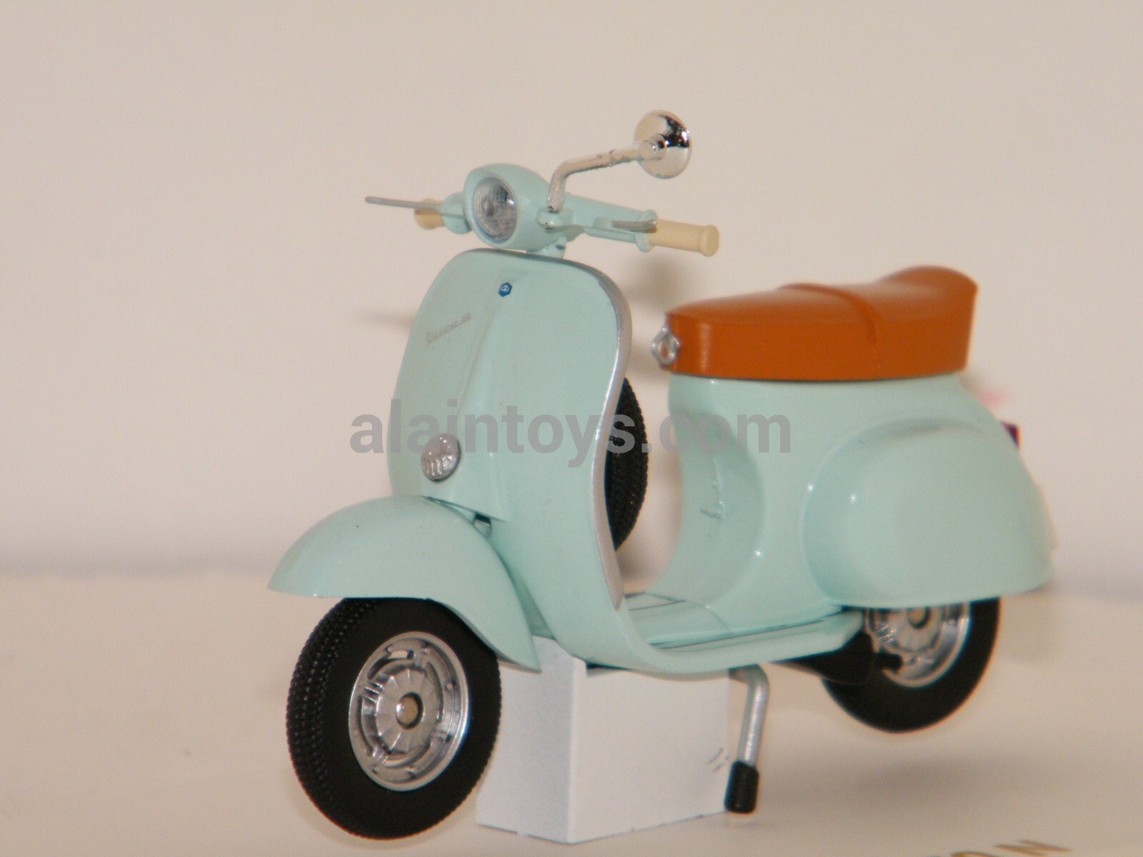 VESPA 50 N 1969 Bleu Algue Marine NOREV 1/18 Réf 182081