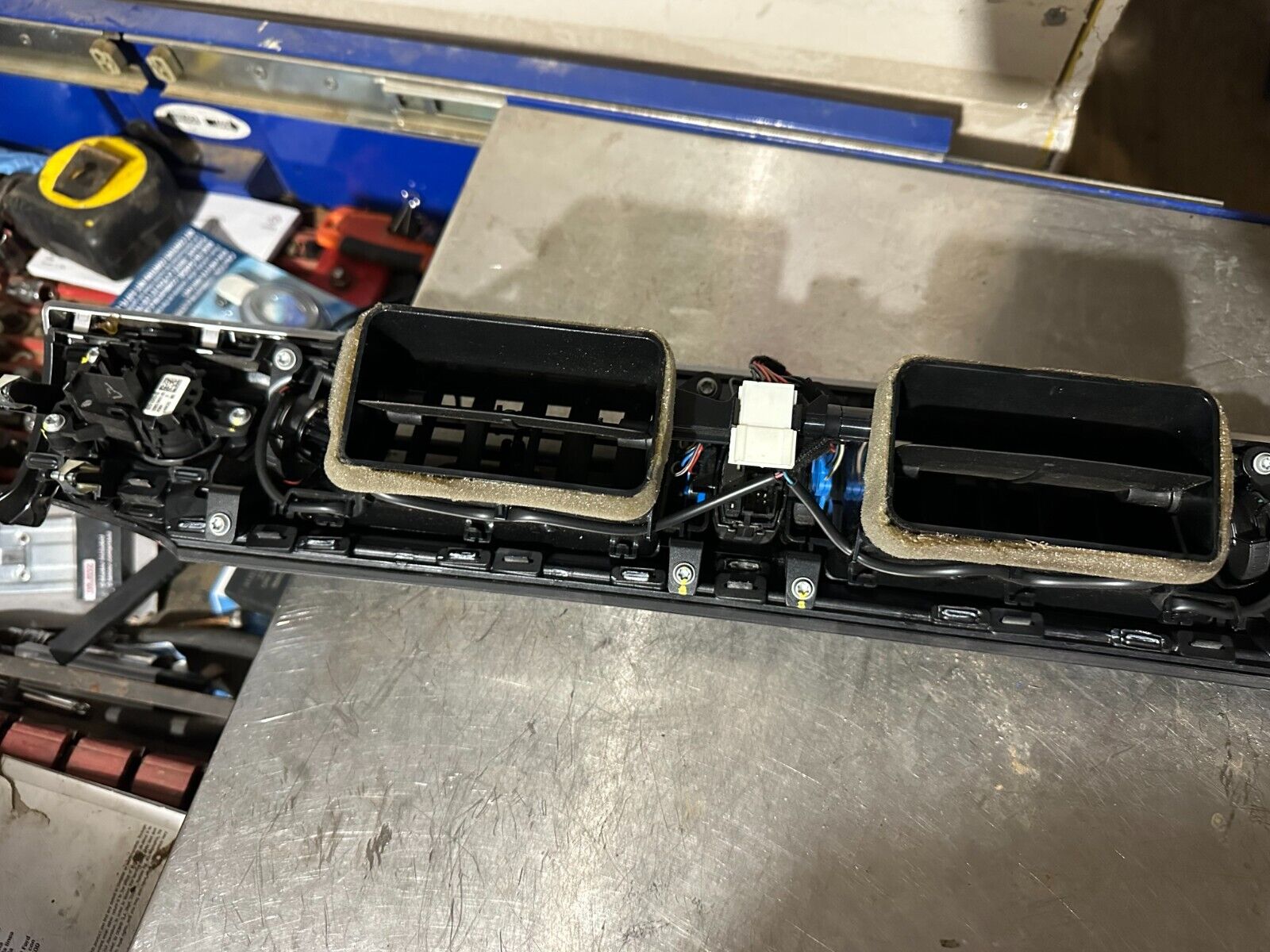 Picture 4 of 5